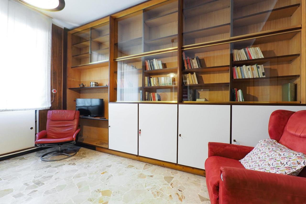 Primopiano - Tolmezzo Apartment Milano Exterior foto